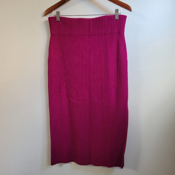 Express Body Contour Side Slit Midi Sweater Pencil Skirt Fuchsia Size Large - Picture 4 of 7